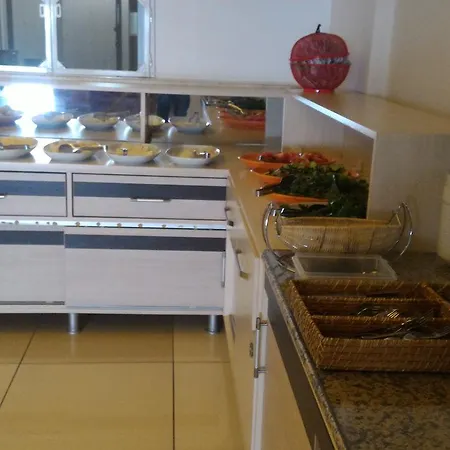 Maki Kaş